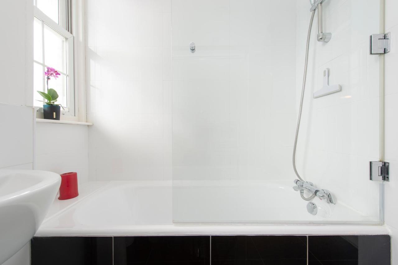 Tower Bridge Exclusive Two Bedroom Apartment Лондон Екстериор снимка